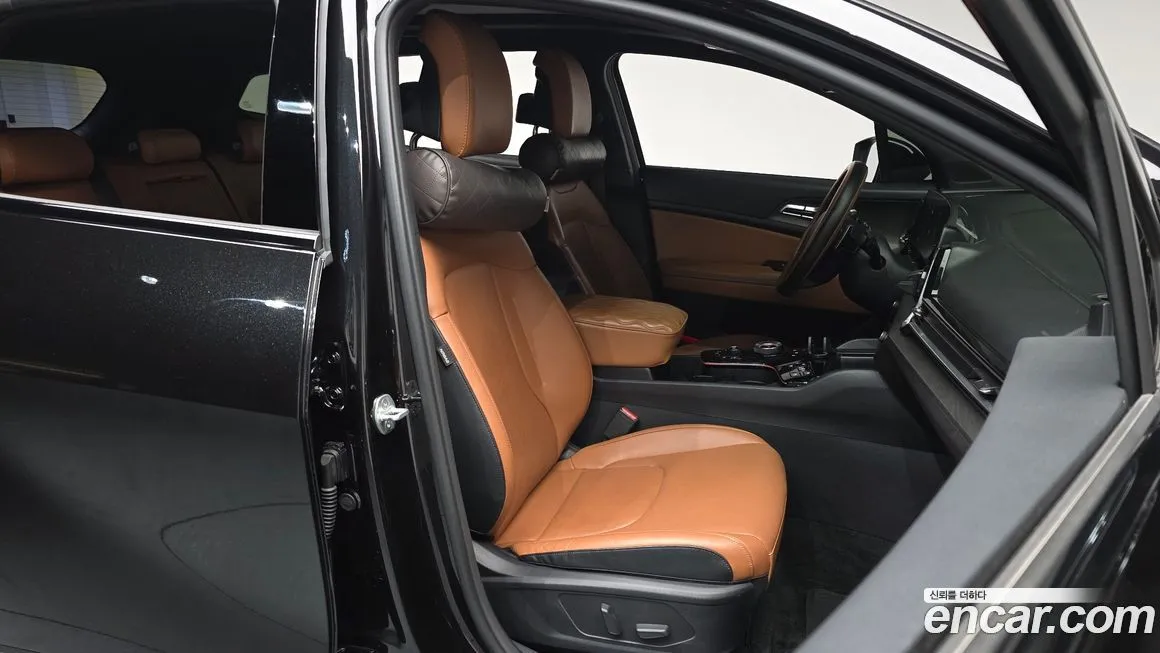 Kia Sportage — фото 8