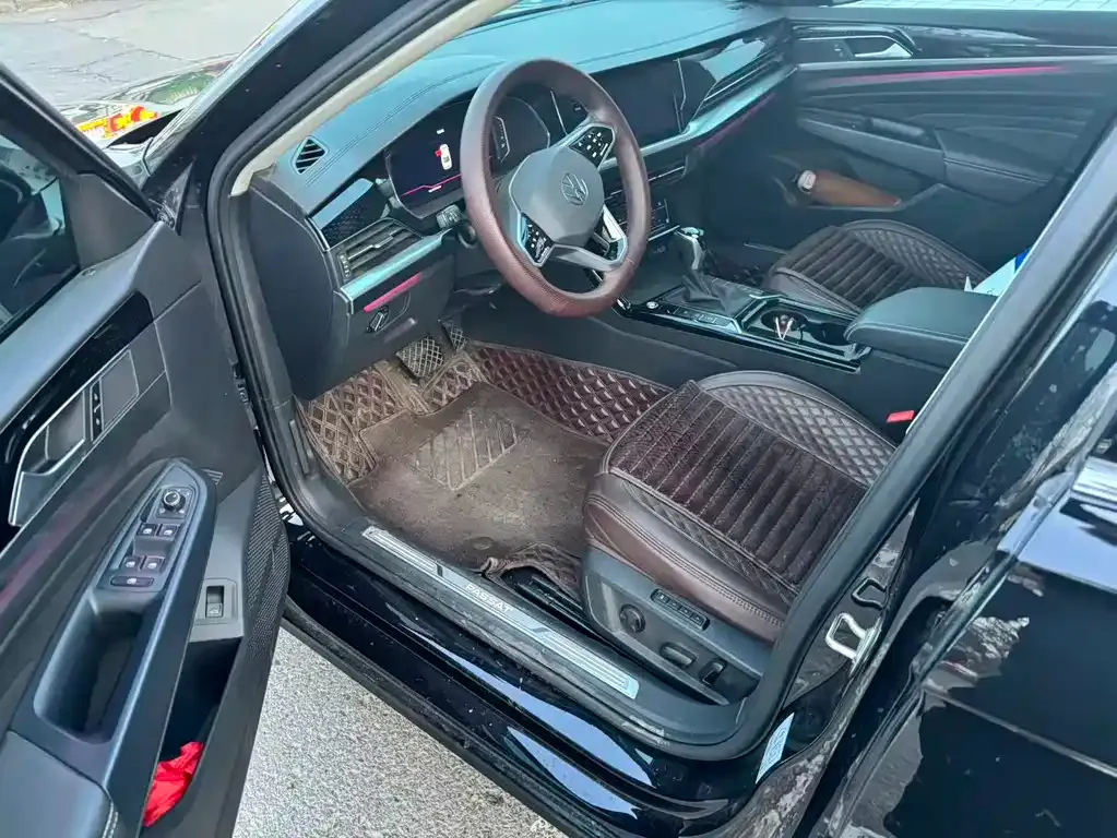 Volkswagen Passat — фото 6
