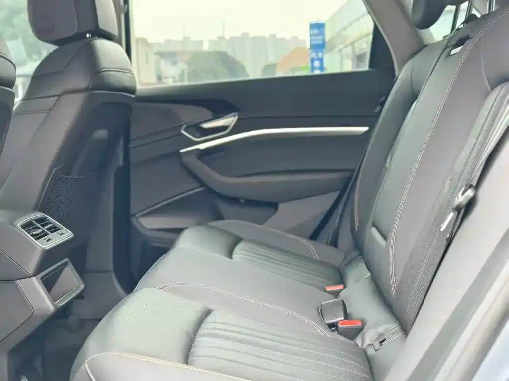 Audi e-tron 2025 из CN, фото 5