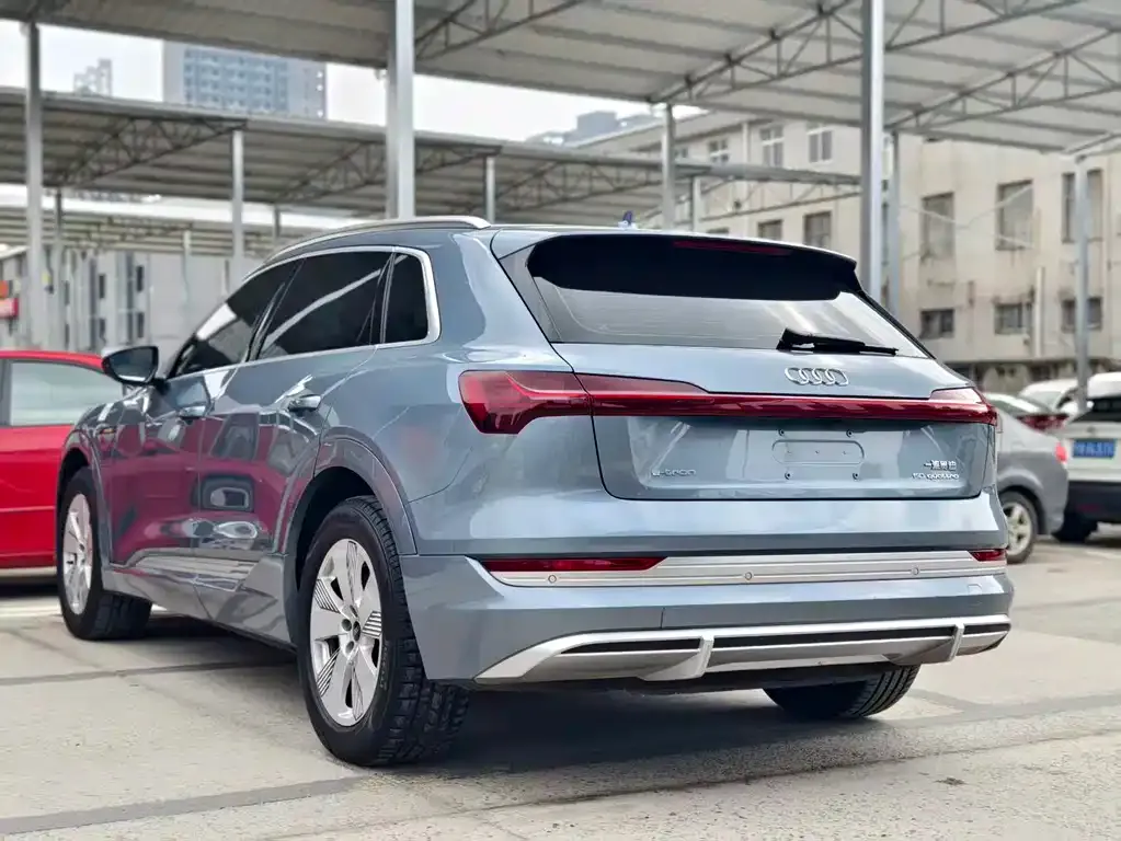 Audi e-tron 2025 из CN, фото 8