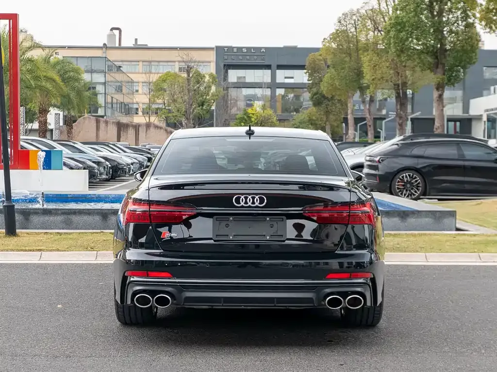 Audi S6 2022 из CN, фото 5