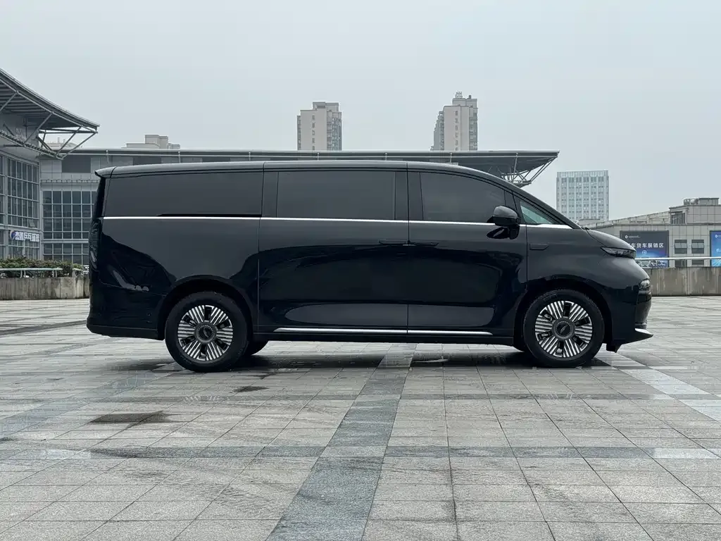 Geely Yizhen L380 2024 из CN, фото 7