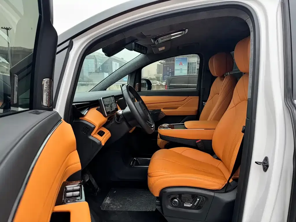 Geely Yizhen L380 2024 из CN, фото 5