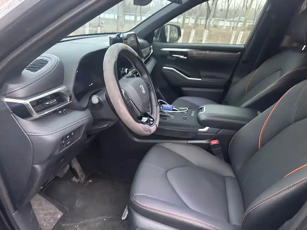 Toyota Crown Kluger 2025 из CN, фото 8