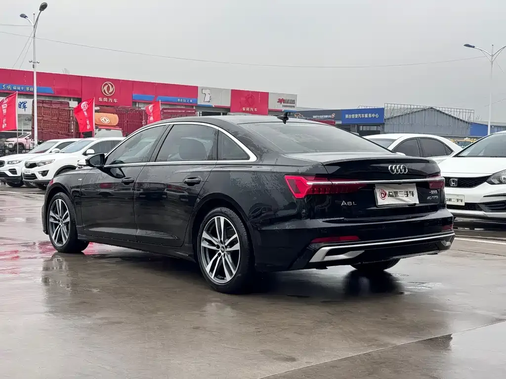 Audi A6L 2023 из CN, фото 6