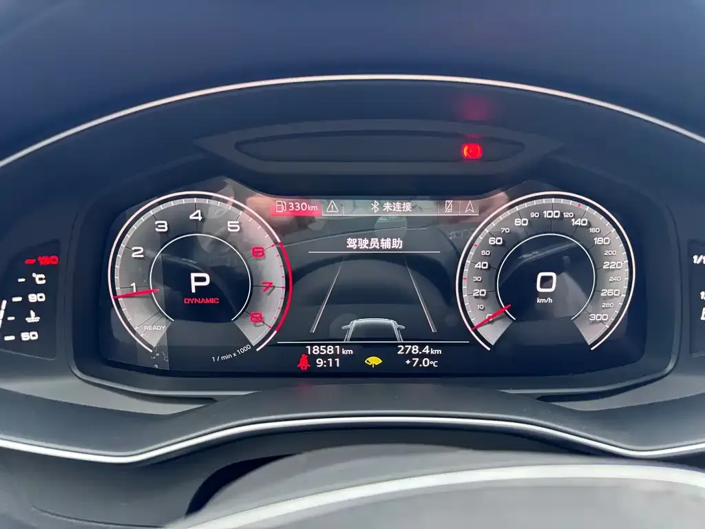 Audi A6L 2023 из CN, фото 2