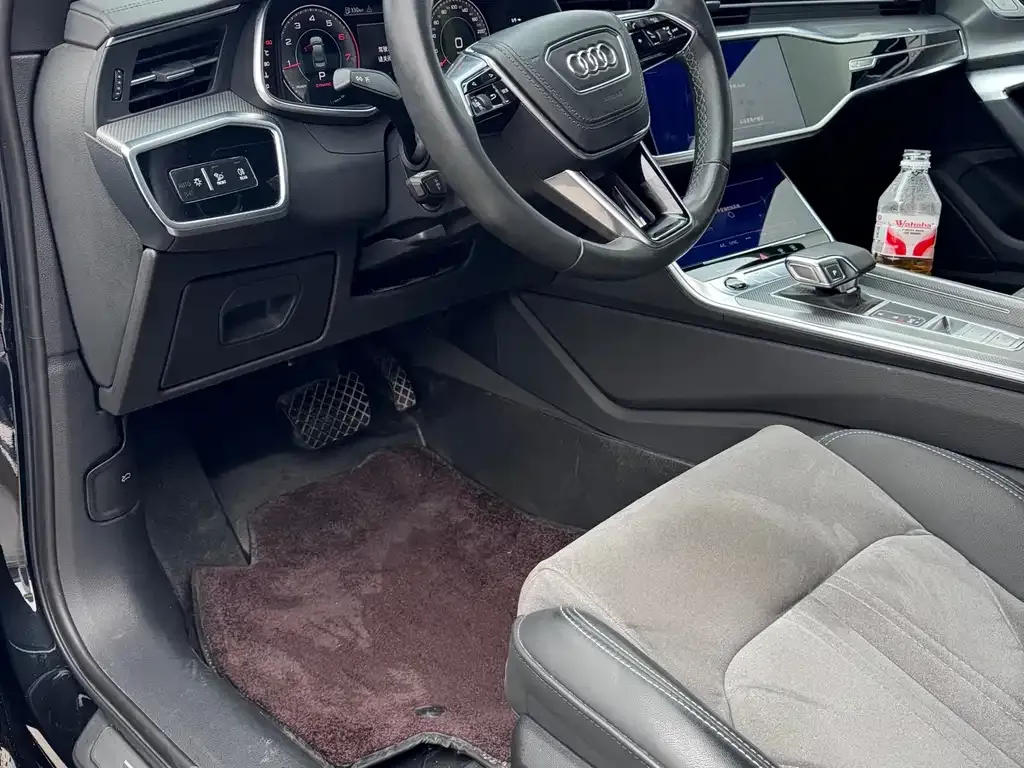 Audi A6L 2023 из CN, фото 7