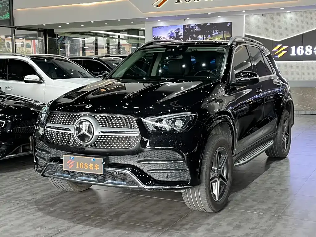 Mercedes-Benz GLE — фото 1
