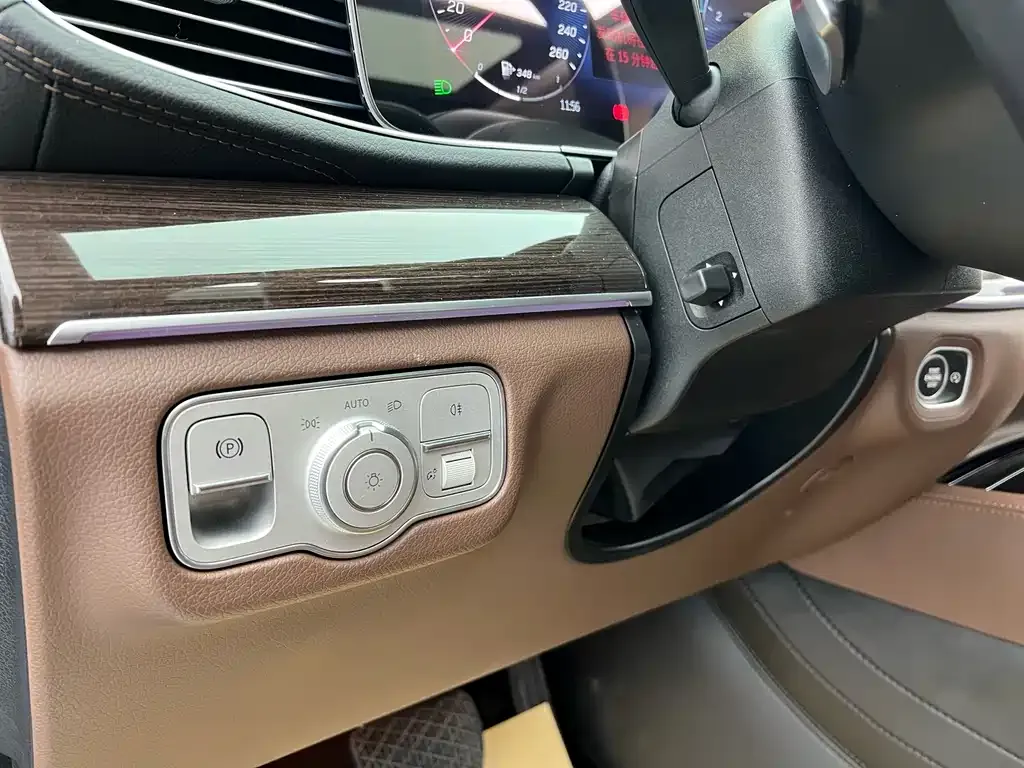Mercedes-Benz GLE — фото 3