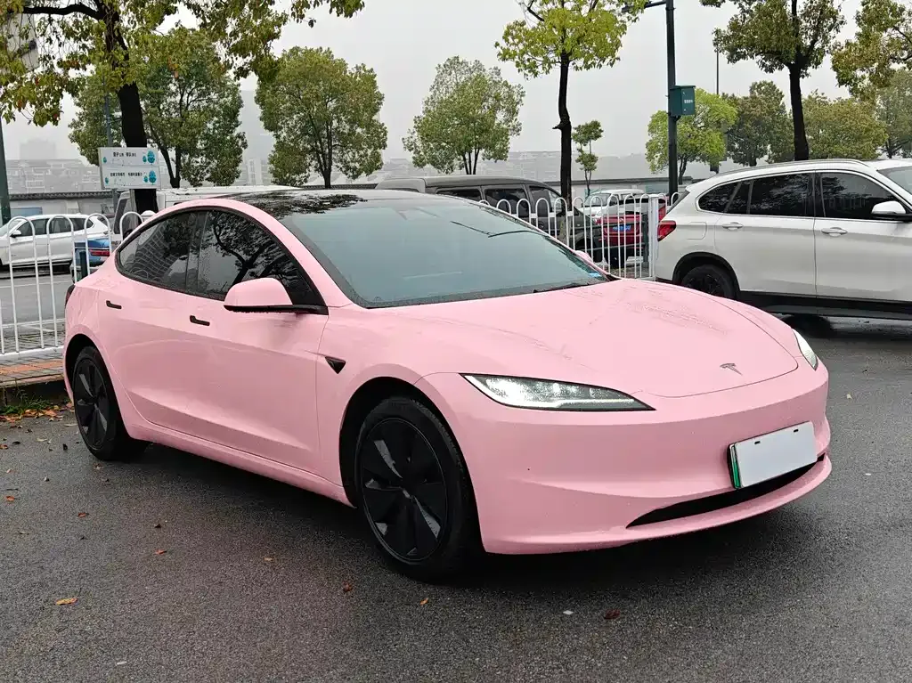Tesla Model 3 — фото 9