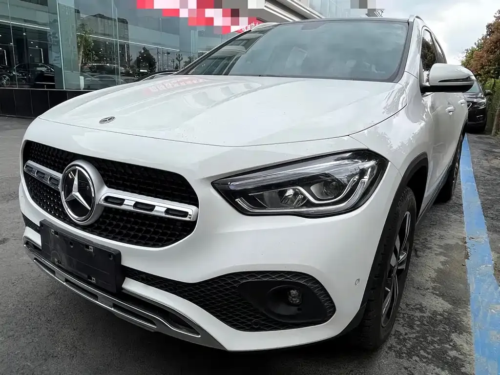 Mercedes-Benz GLA — фото 1
