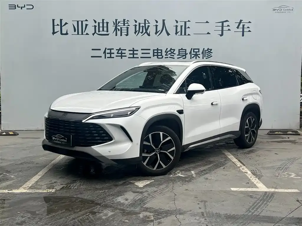BYD L DM-i — фото 1