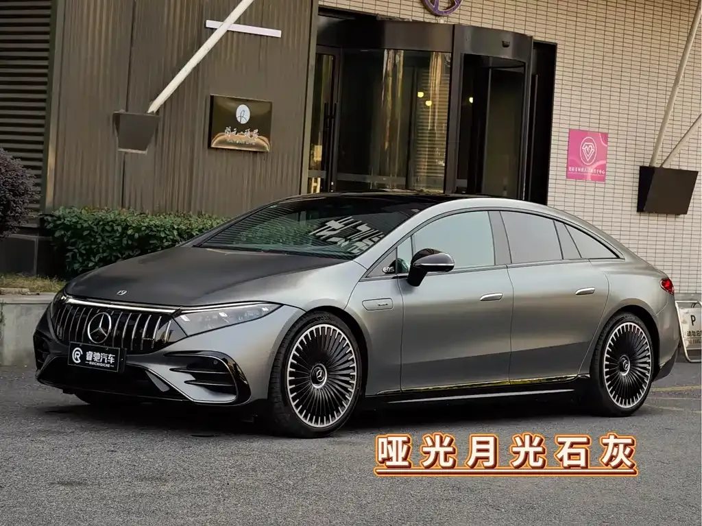 Mercedes-Benz EQS AMG — фото 1