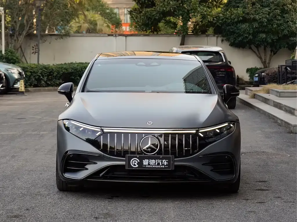 Mercedes-Benz EQS AMG — фото 4
