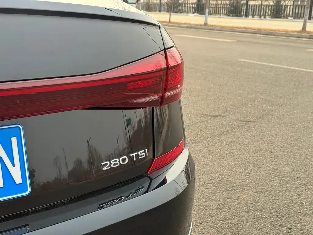 Volkswagen Passat — фото 5