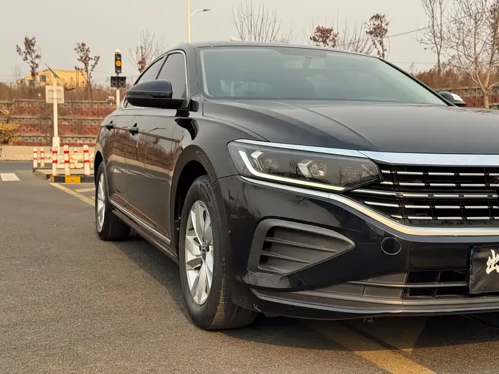 Volkswagen Passat — фото 10