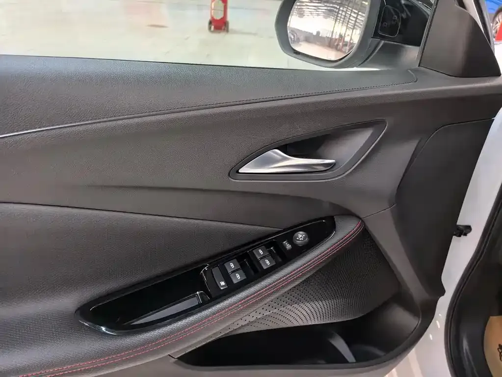 Buick Verano 2025 из CN, фото 8