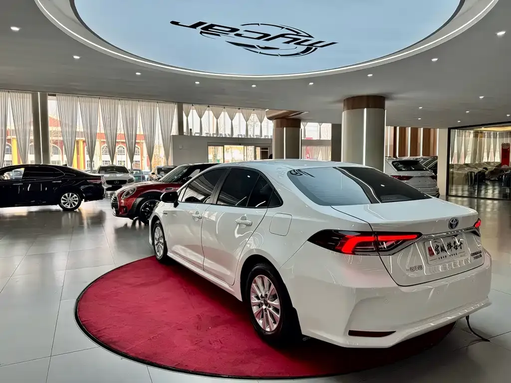 Toyota Corolla 2024 из CN, фото 3
