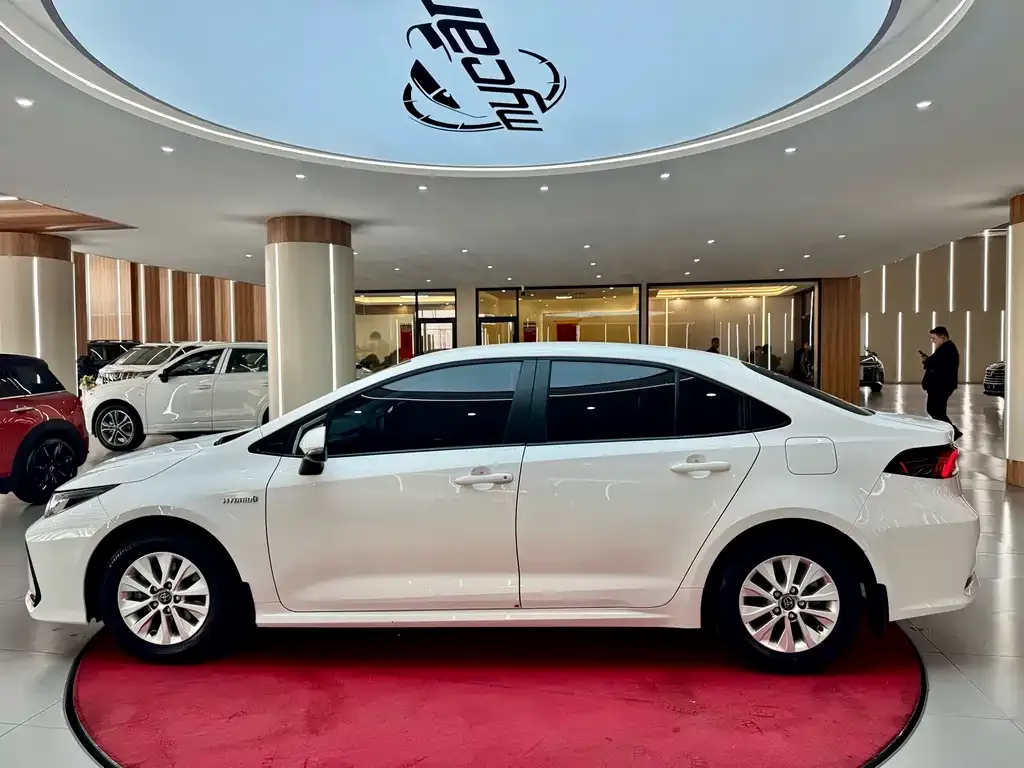 Toyota Corolla 2024 из CN, фото 4