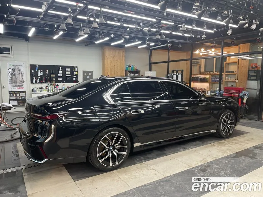 BMW 7-Series 2024 из KR, фото 2