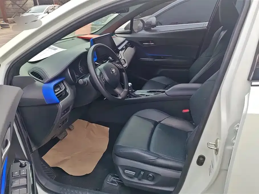 Toyota C-HR 2021 из CN, фото 4