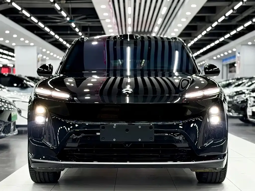 NIO EC6 — фото 8