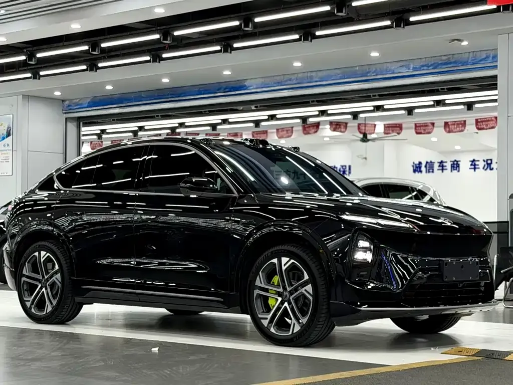 NIO EC6 — фото 10