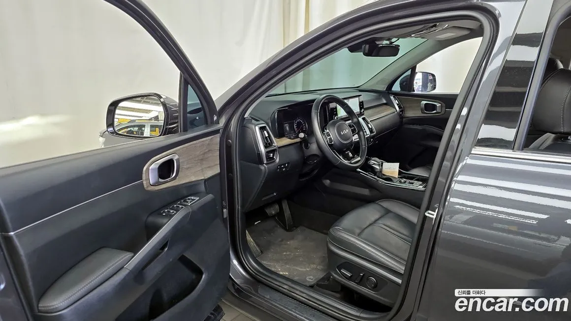 Kia Sorento — фото 5