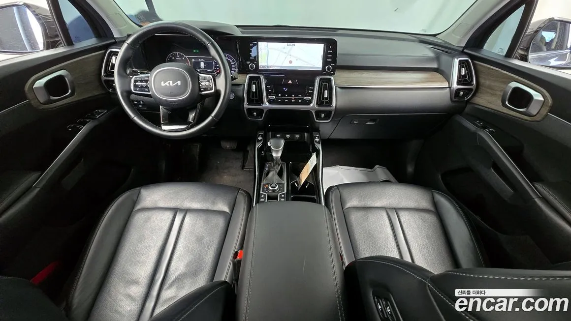 Kia Sorento — фото 9