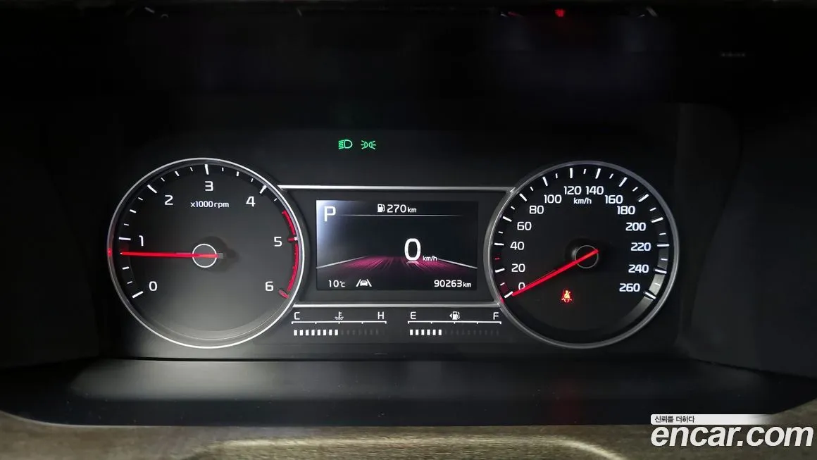 Kia Sorento — фото 8