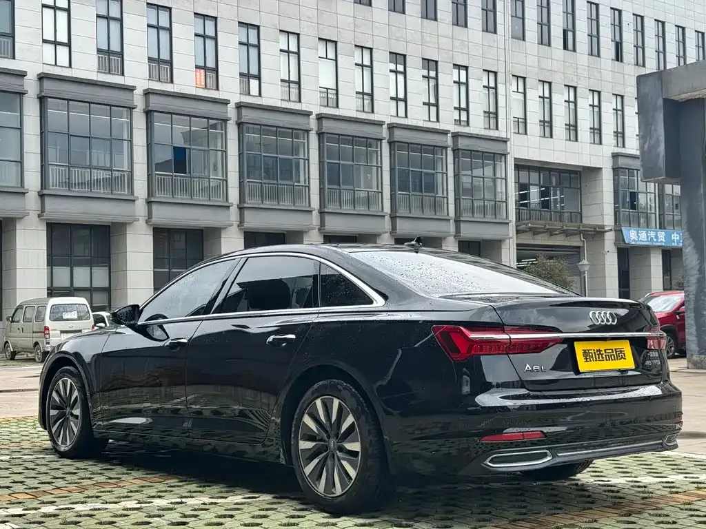 Audi A6L — фото 7