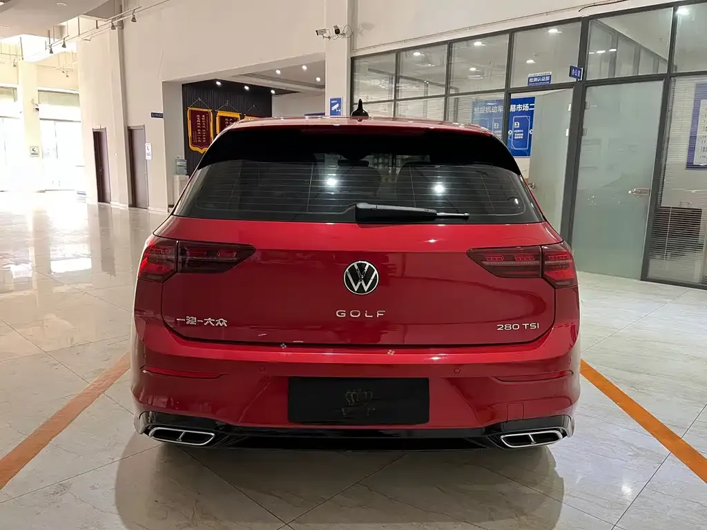Volkswagen Golf 2021 из CN, фото 7