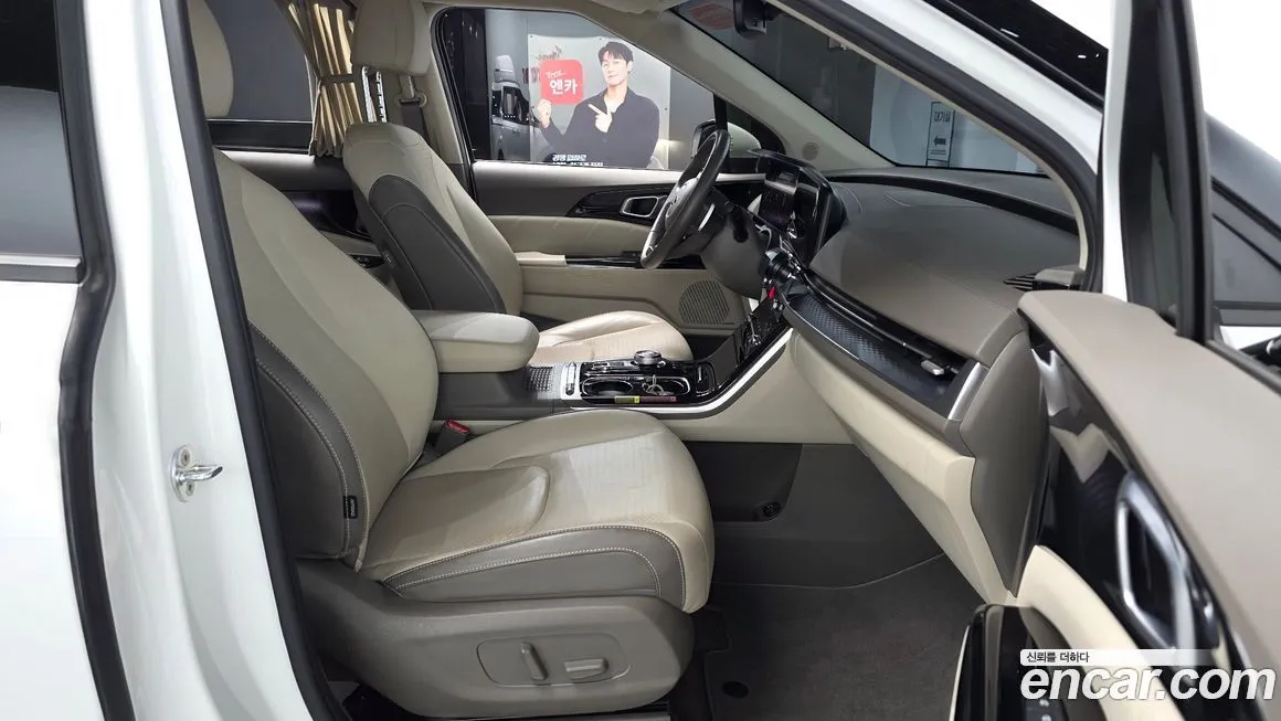 Kia Carnival — фото 10