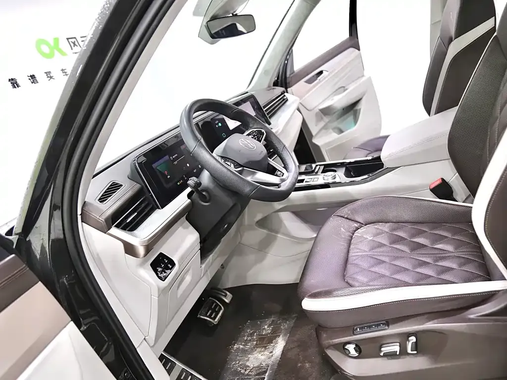 Volkswagen Tavendor 2023 из CN, фото 8