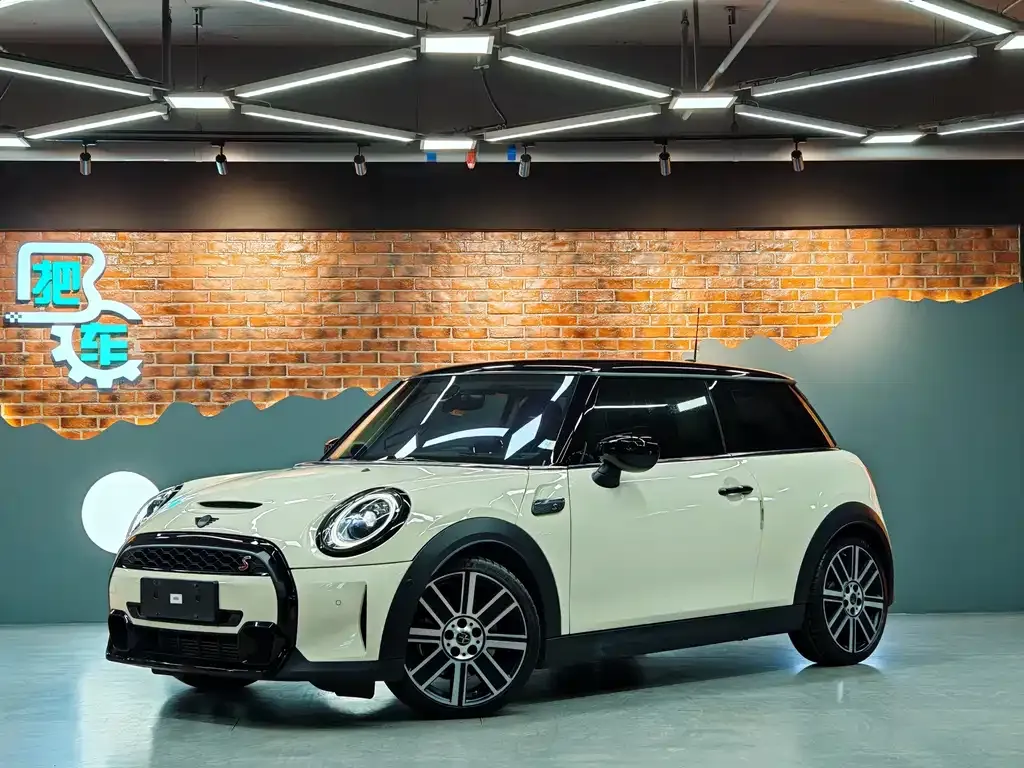 MINI Cooper (3-door) 2022 из CN, фото 1