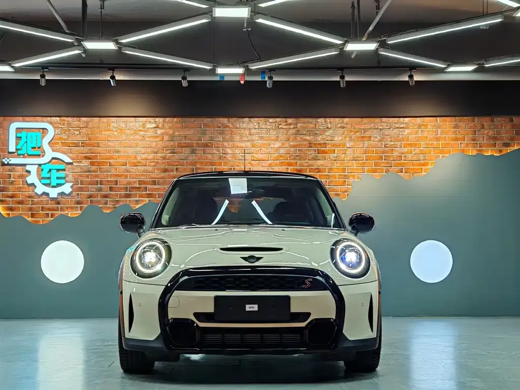MINI Cooper (3-door) 2022 из CN, фото 10