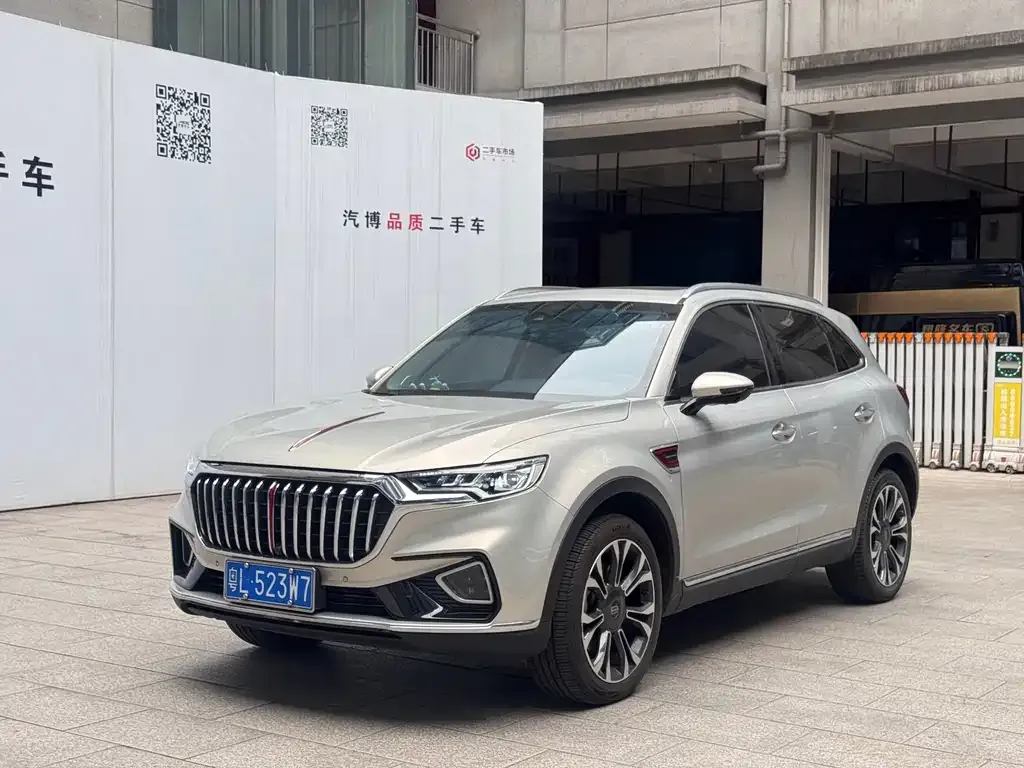 Hongqi HS5 — фото 1