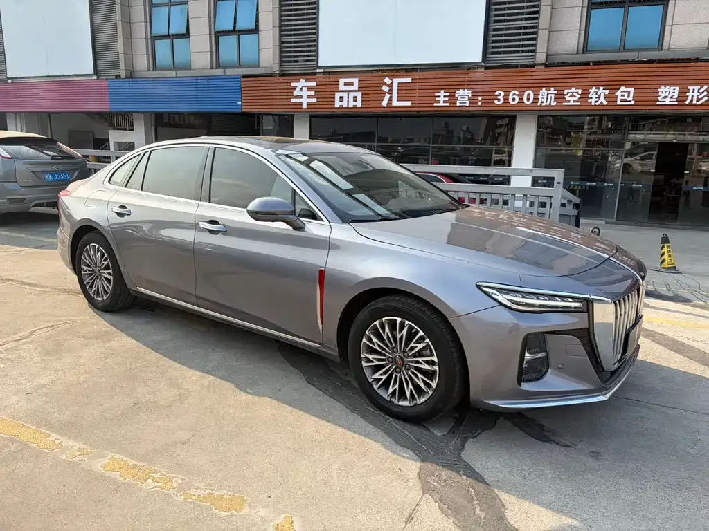 Hongqi H5 — фото 10