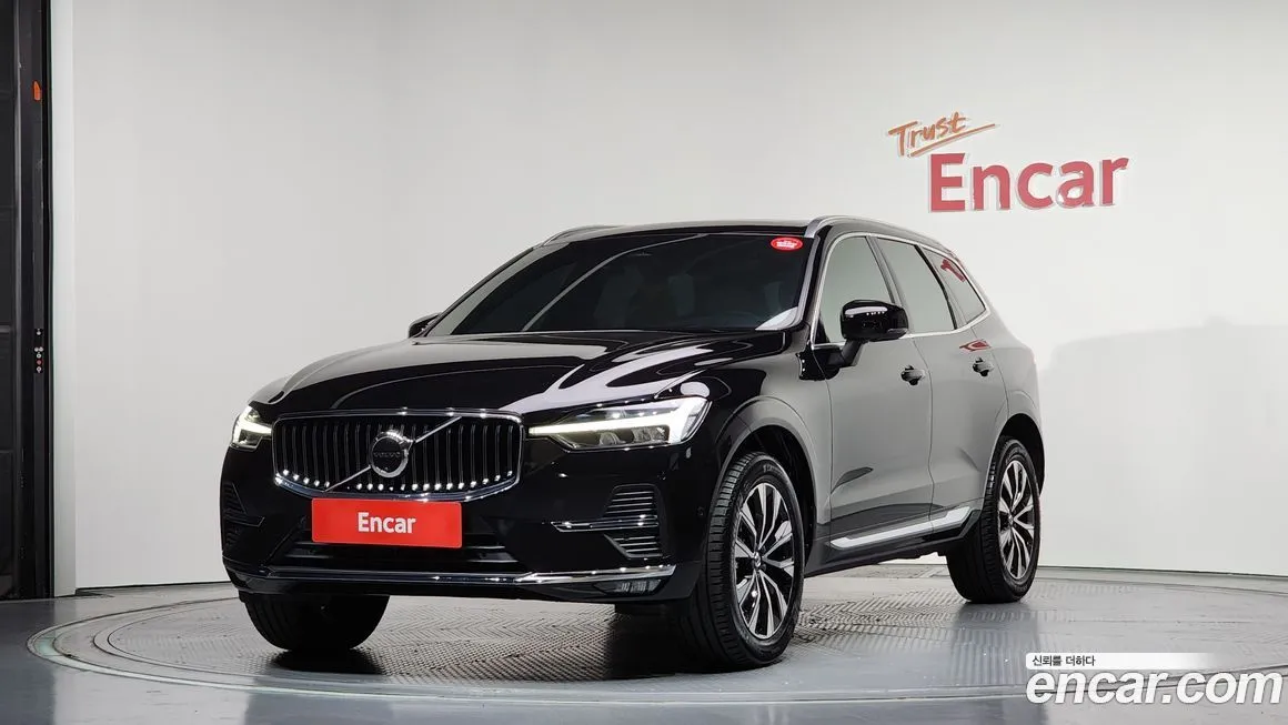 Volvo XC60 — фото 1