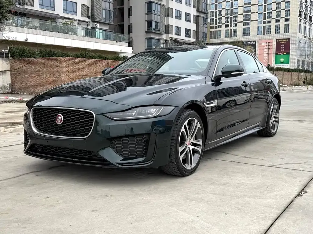 Jaguar XEL — фото 1