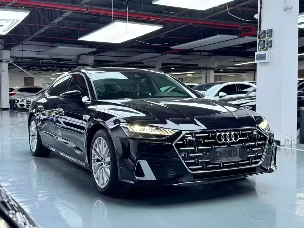 Audi A7L — фото 8