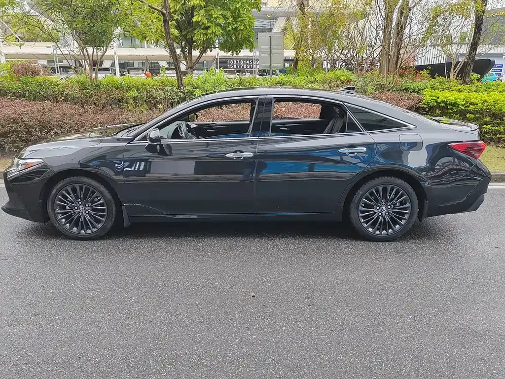 Toyota Avalon 2021 из CN, фото 9