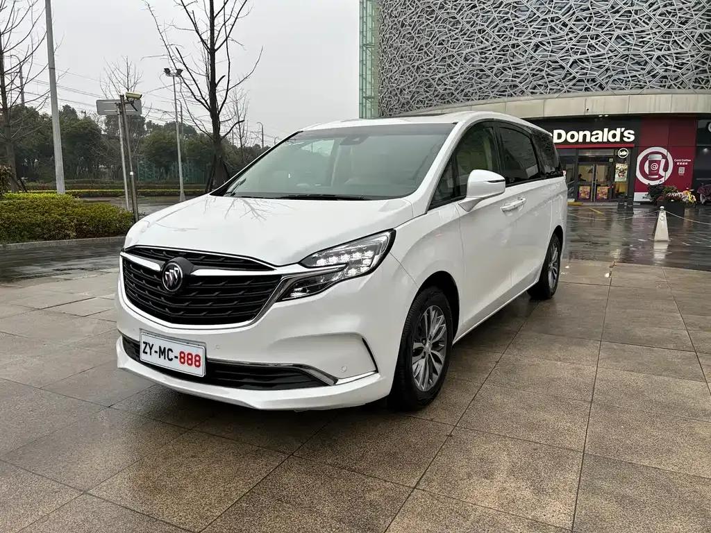 Buick GL8 2022 из CN, фото 1