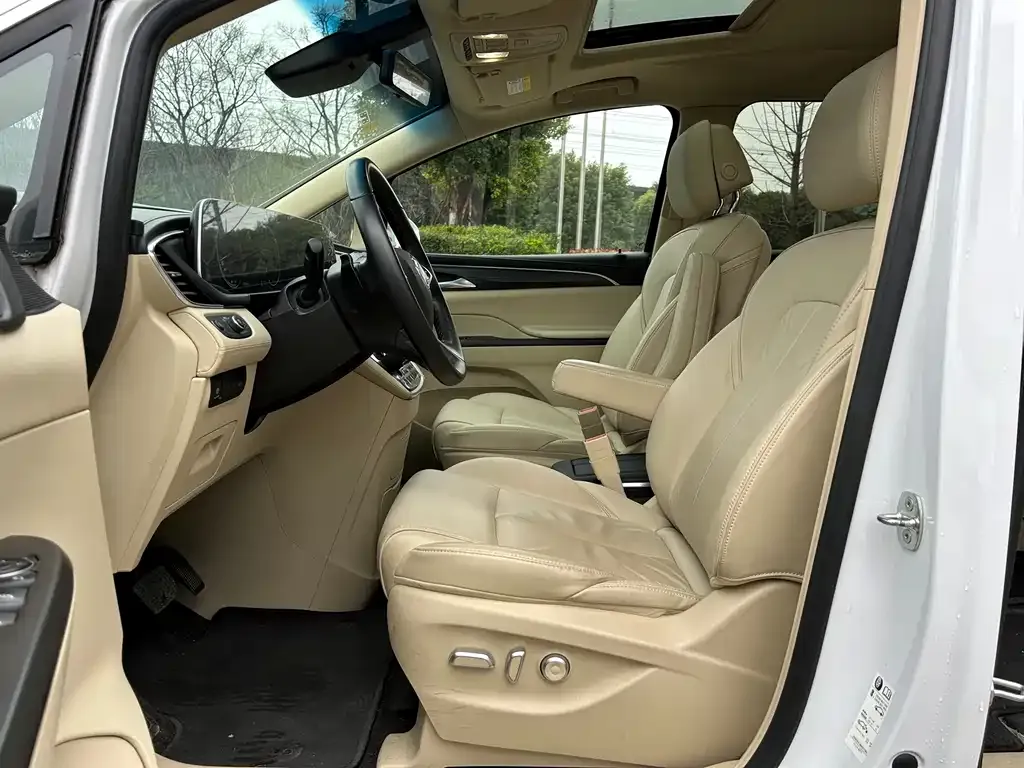 Buick GL8 2022 из CN, фото 8