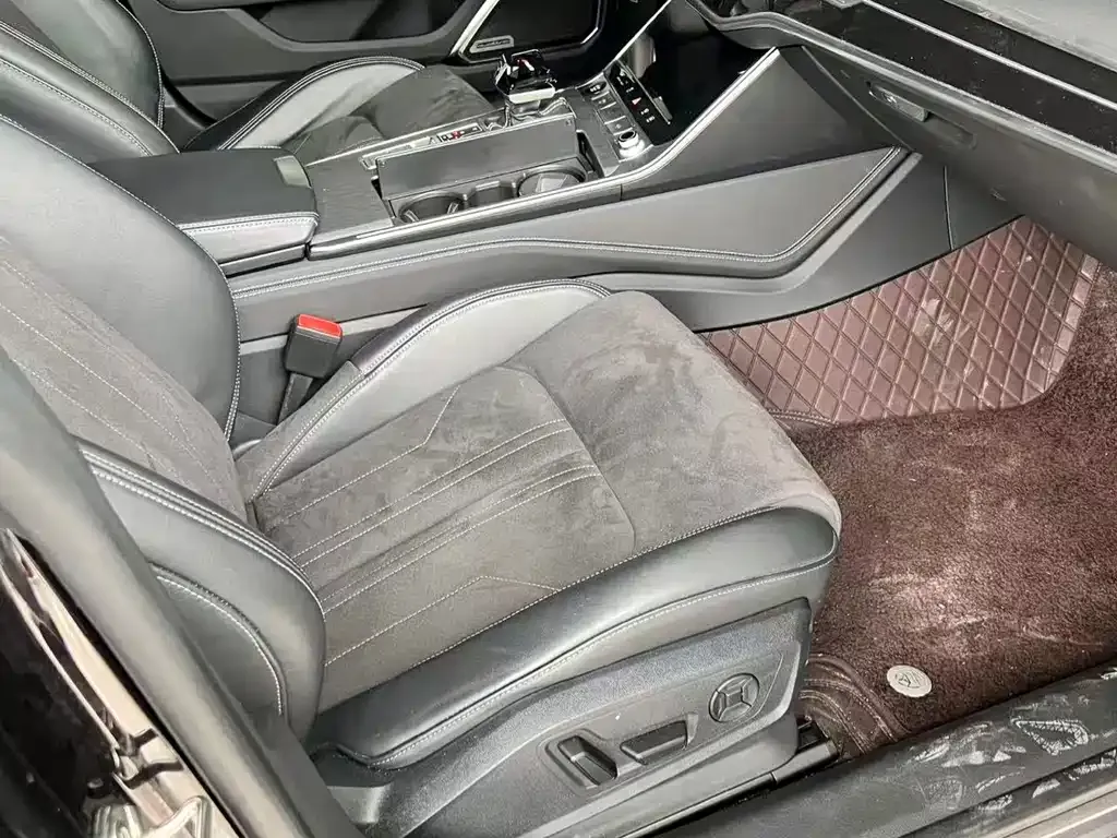 Audi A7L — фото 5