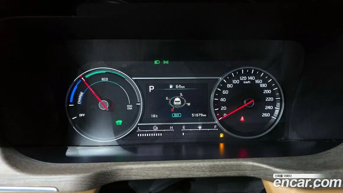 Kia Sorento — фото 6