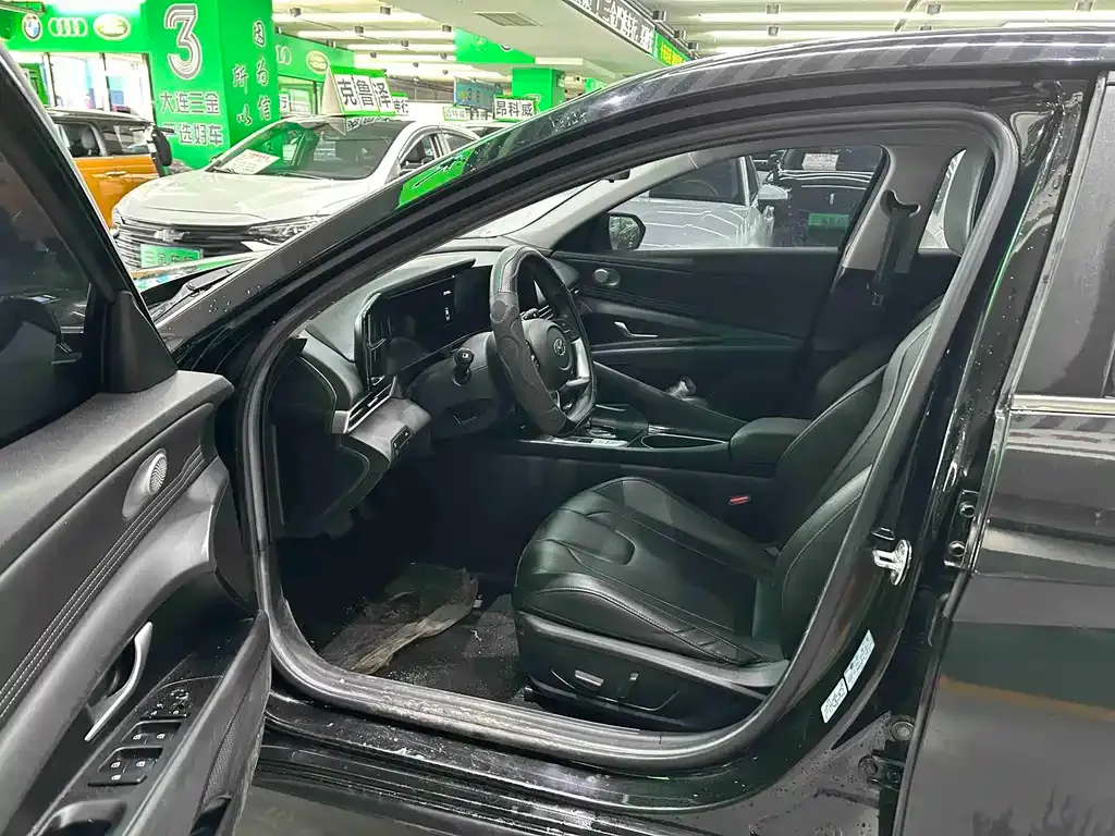 Hyundai Elantra 2021 из CN, фото 3