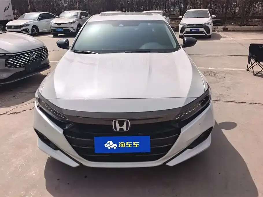 Honda Accord — фото 4