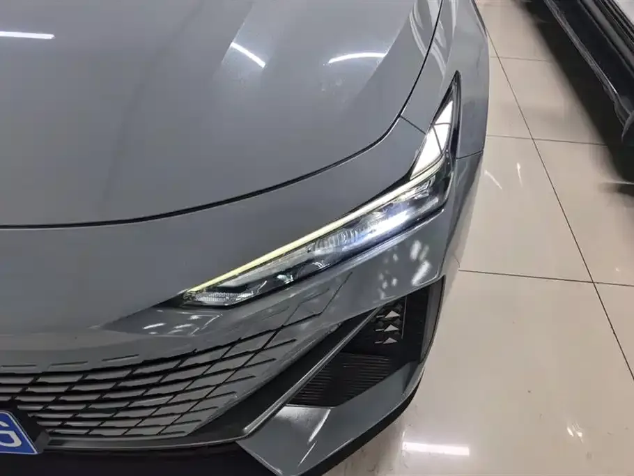 Changan UNI-V 2023 из CN, фото 2