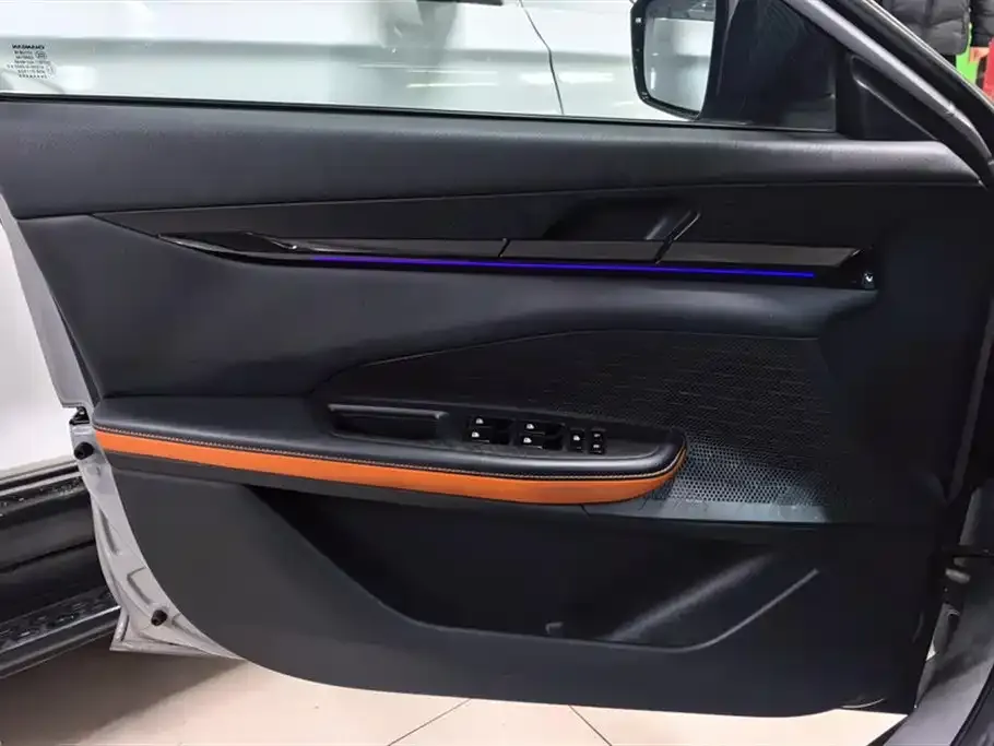 Changan UNI-V 2023 из CN, фото 6